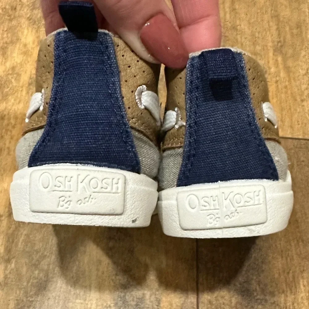 OSHKOSH B’GOSH “Lloyd” Toddler Boots, Size 6